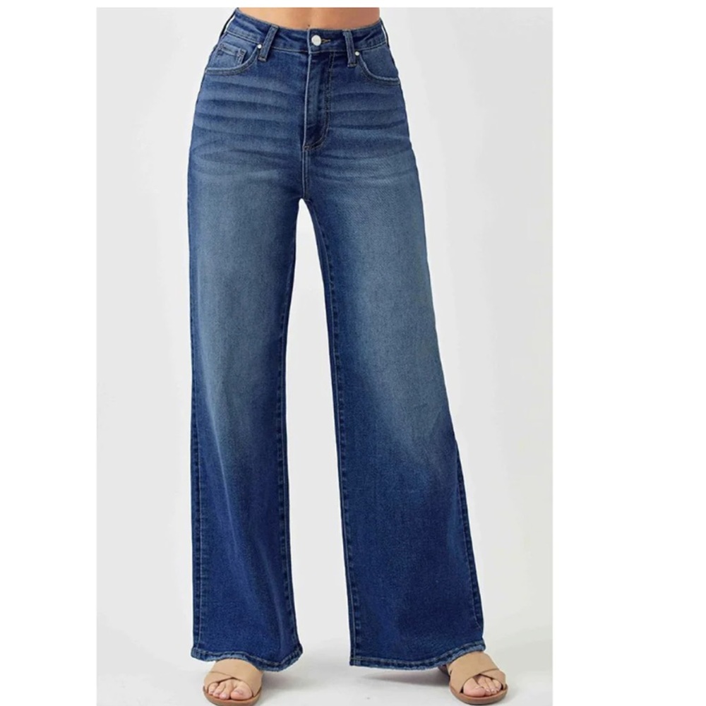 Risen Wide Leg Jeans